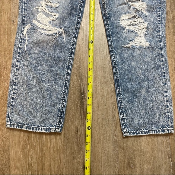 Almost Famous Womens Jeans Size 13 Straight Distressed Acid Wash Juniors Blue - Picture 9 of 16